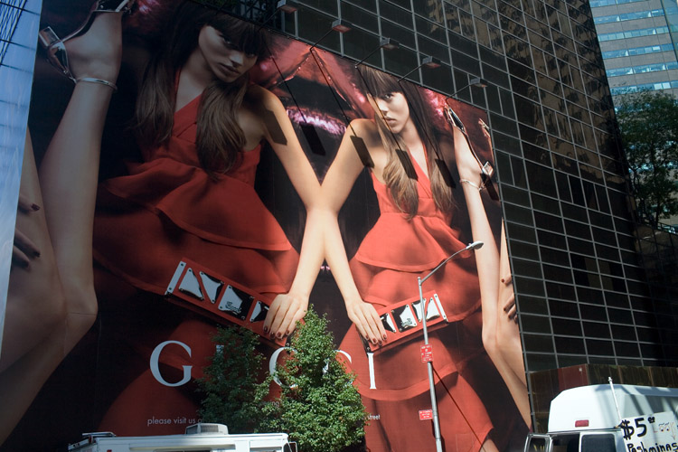6834- Manhattan Gucci.jpg